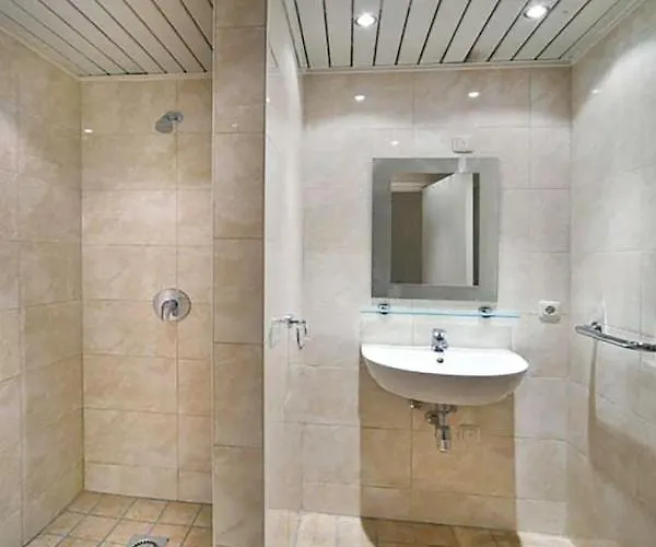 Bungalowpark Landsrade By Interhome بيت للعطل غولبين